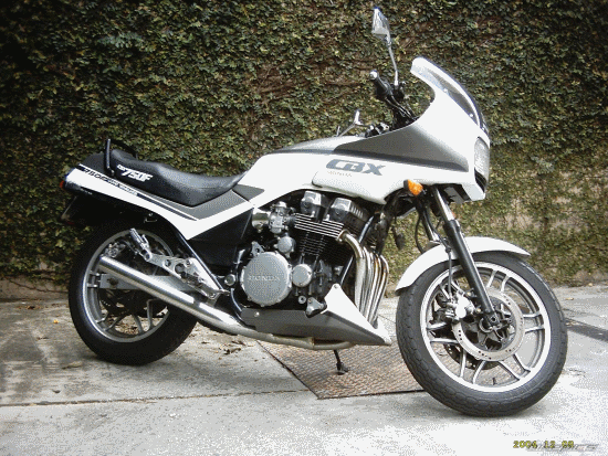 Honda CBX 750F – Wikipédia, a enciclopédia livre